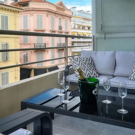 Luxury - Stunning With Terrace To Rent Grand Apartment Cannes